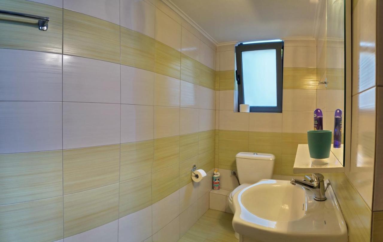Aroma Rent House 2 Apartment Mytilene Bagian luar foto
